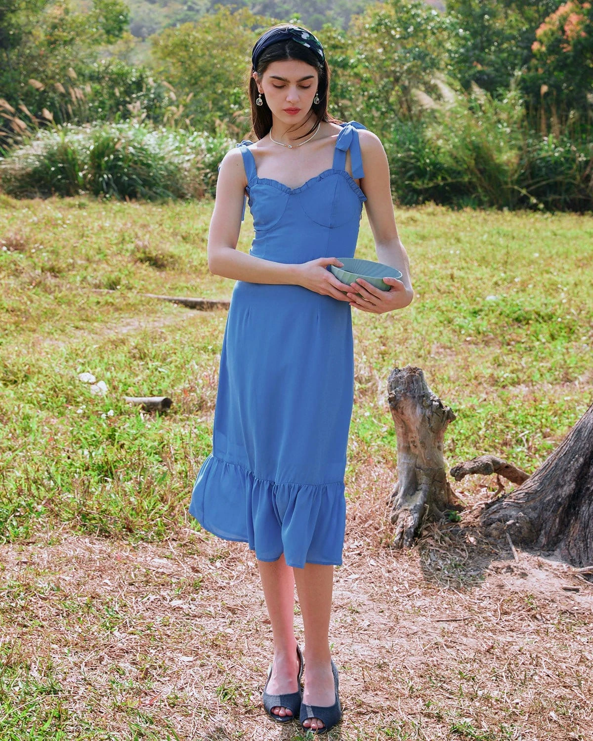 The Tie Strap Ruffle Floral Dress 10 The Tie Strap Ruffle Floral Dress - Image 10