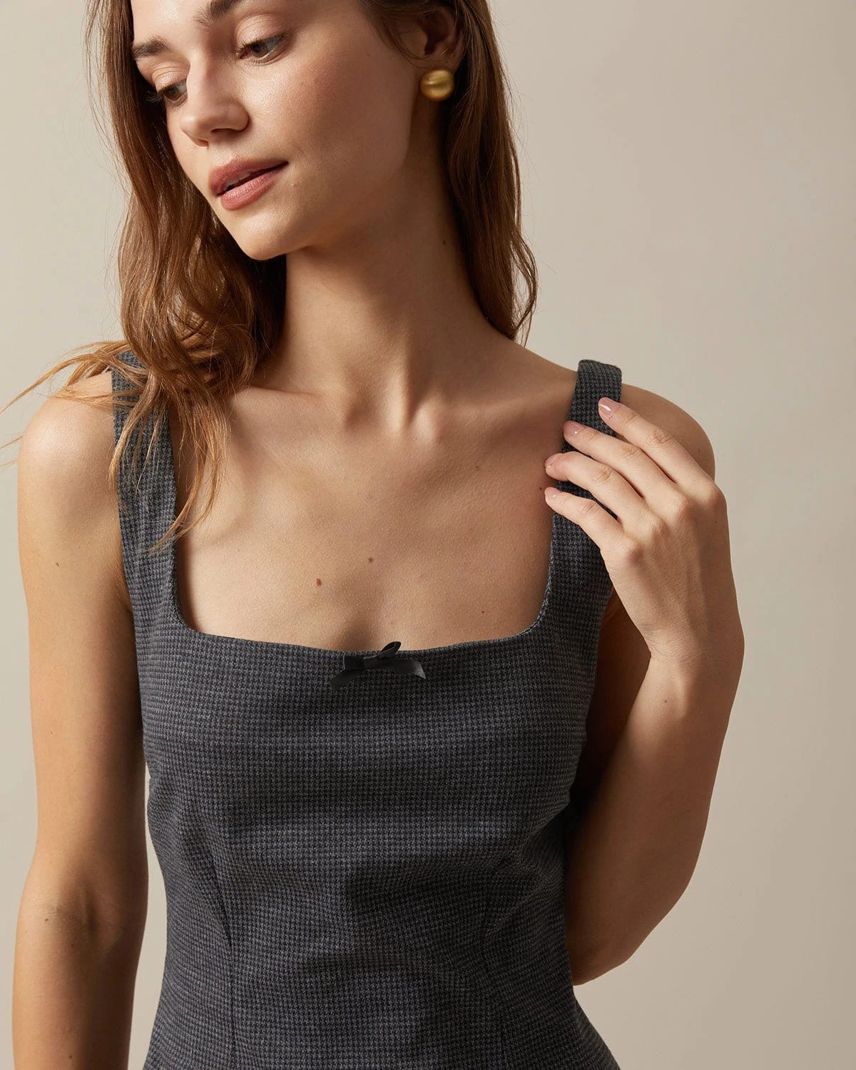 The Black Square Neck Sleeveless Mini Dress 2 The Black Square Neck Sleeveless Mini Dress - Image 2