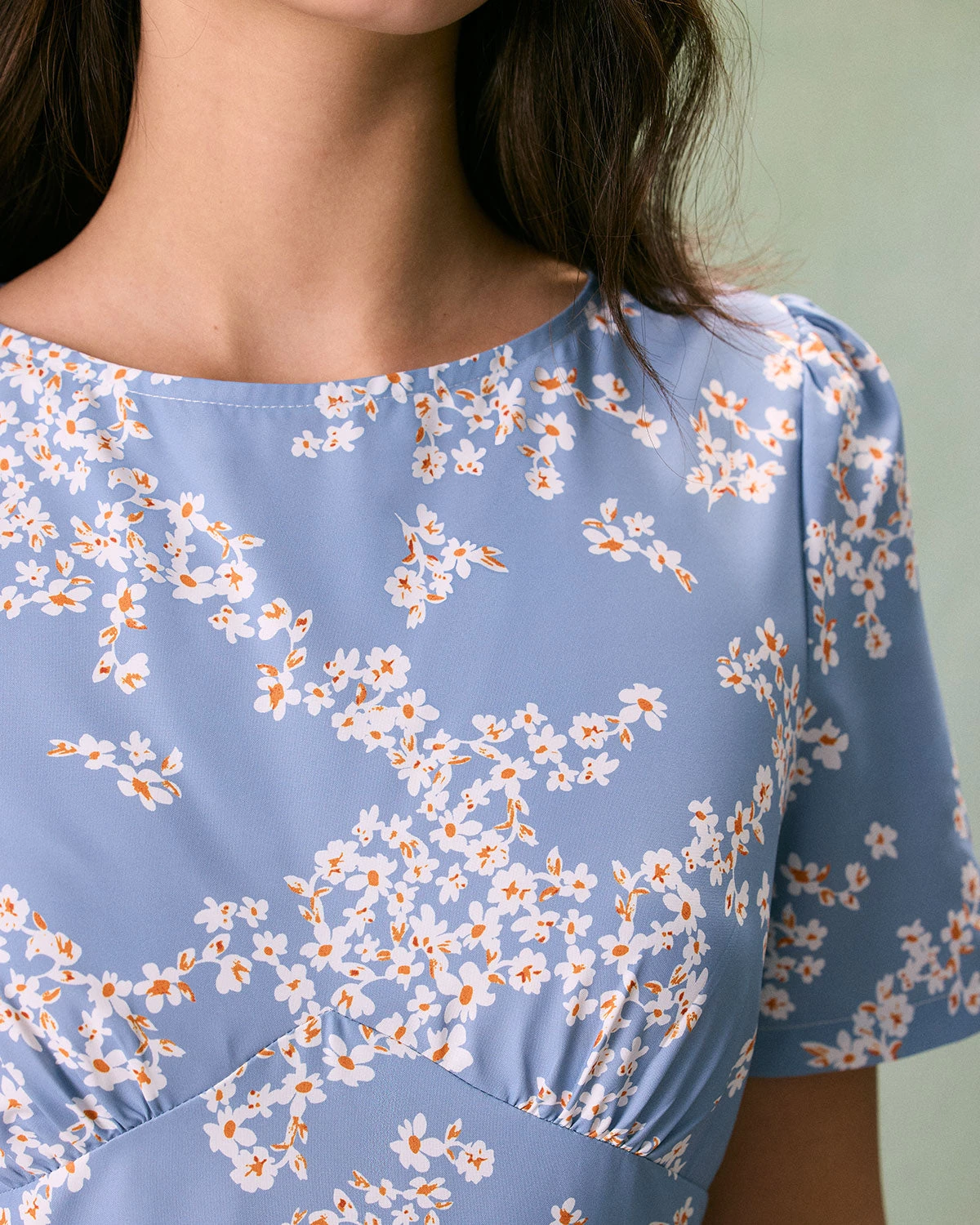 The Blue Round Neck Floral Midi Dress 2 The Blue Round Neck Floral Midi Dress - Image 2