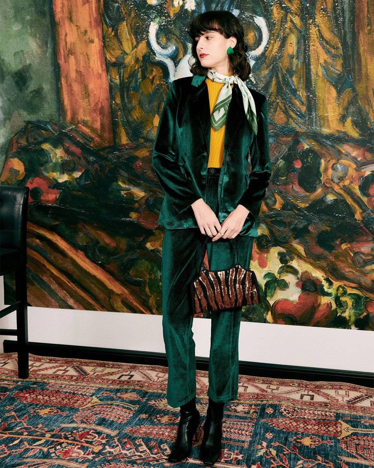 The Casual One Button Green Velvet Blazer 2 The Casual One Button Green Velvet Blazer - Image 2