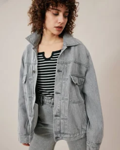 The Premium-fabric Vintage Denim Jacket