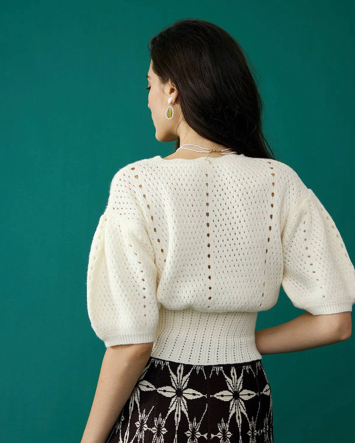 The Short-Sleeve Cutout Knitted Top 7 The Short-Sleeve Cutout Knitted Top - Image 7