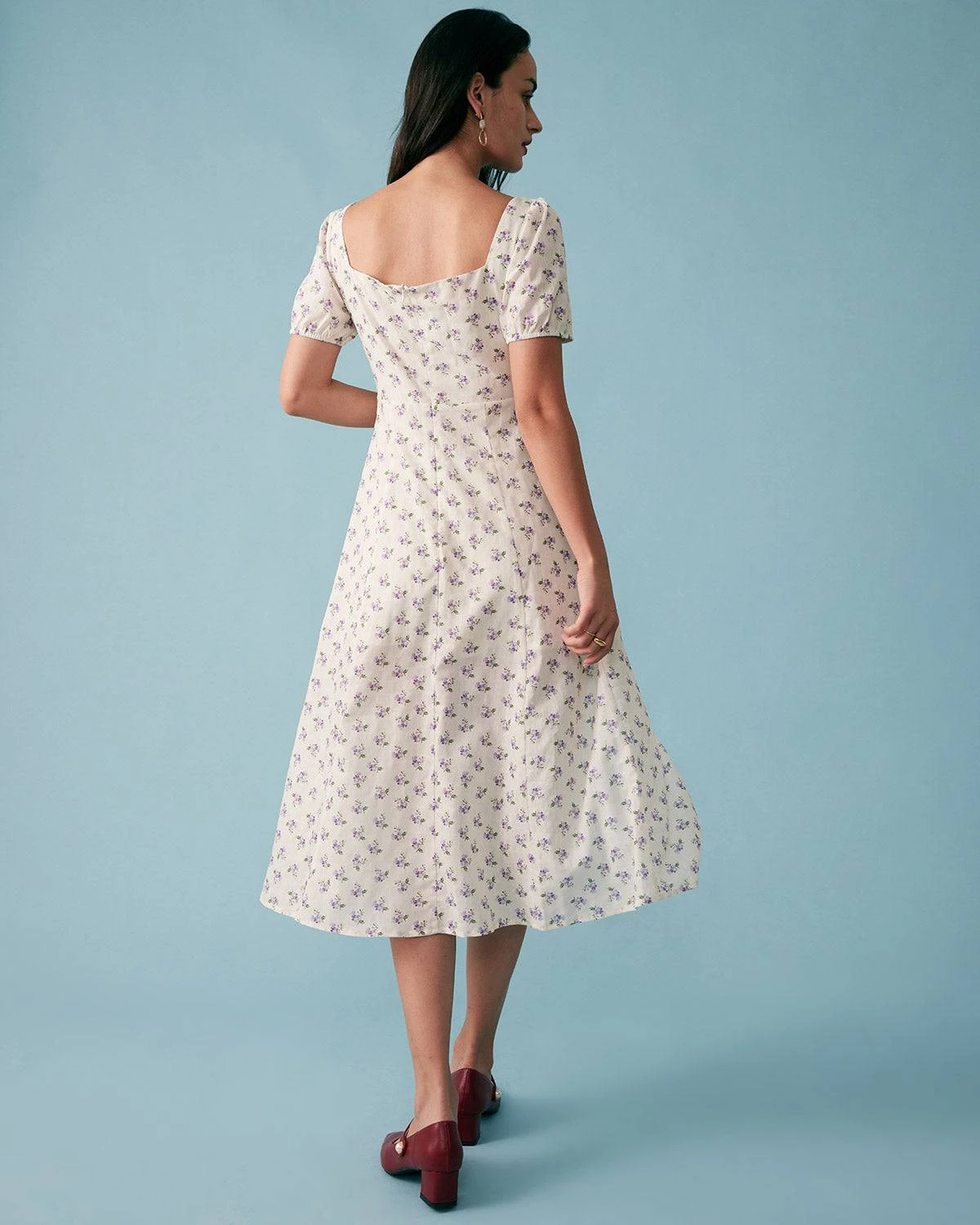 The Short Sleeve Floral Ruched Midi Dress 5 The Short Sleeve Floral Ruched Midi Dress - Image 5