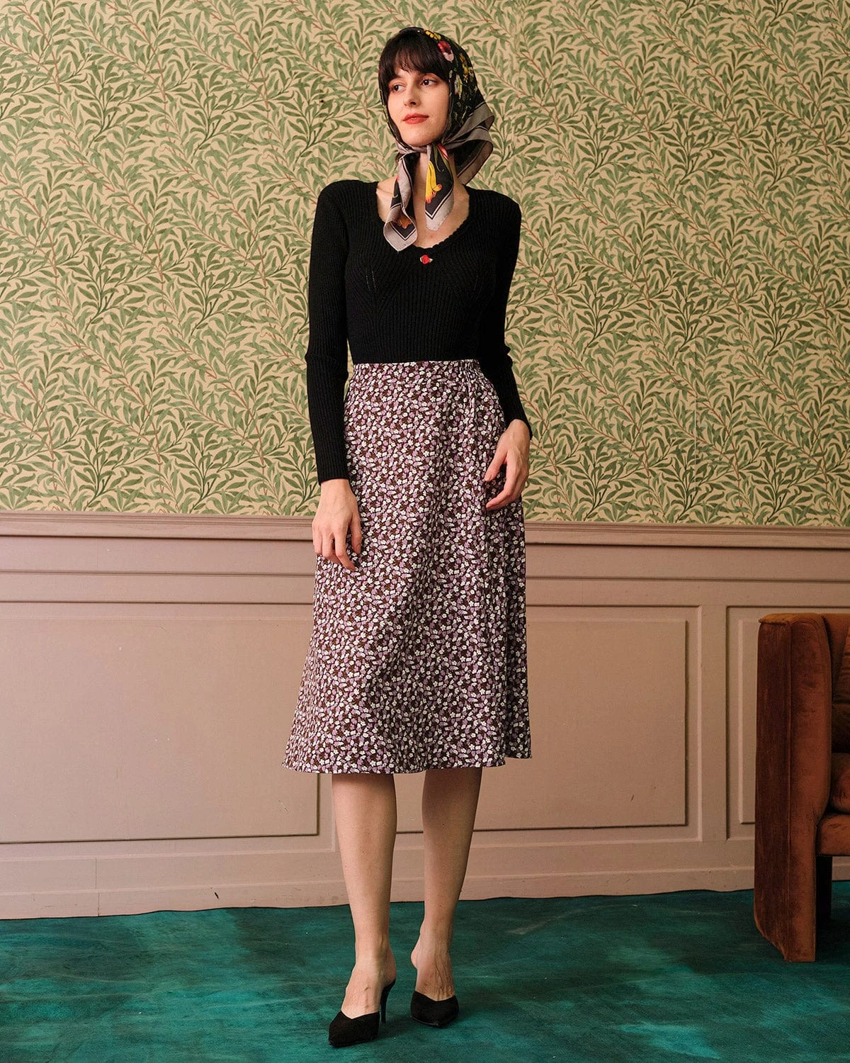 The Solid Color Wavy Trim Knit Top 5 The Solid Color Wavy Trim Knit Top - Image 5