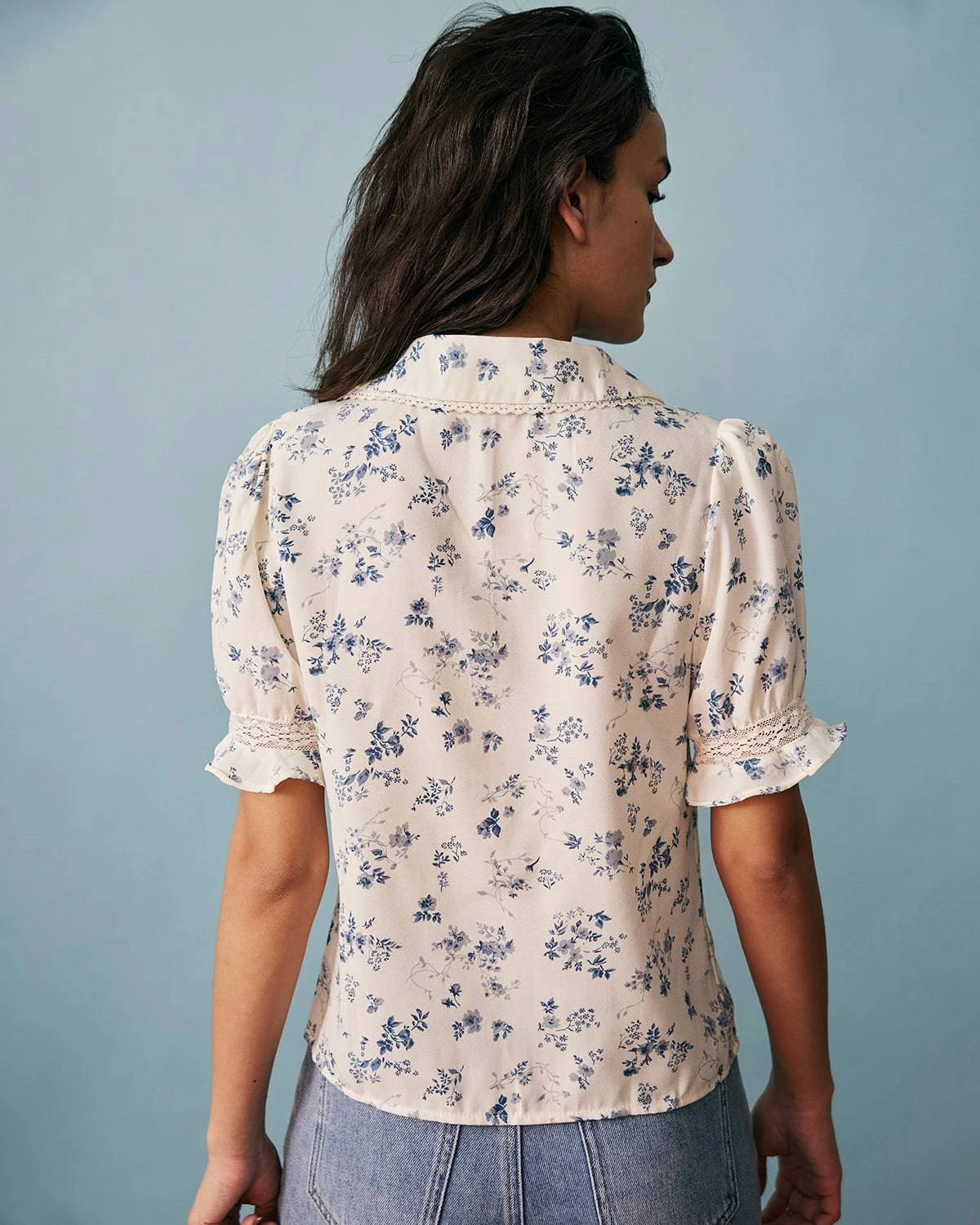 The Lace Spliced Pleated Floral Shirt 4 The Lace Spliced Pleated Floral Shirt - Image 4