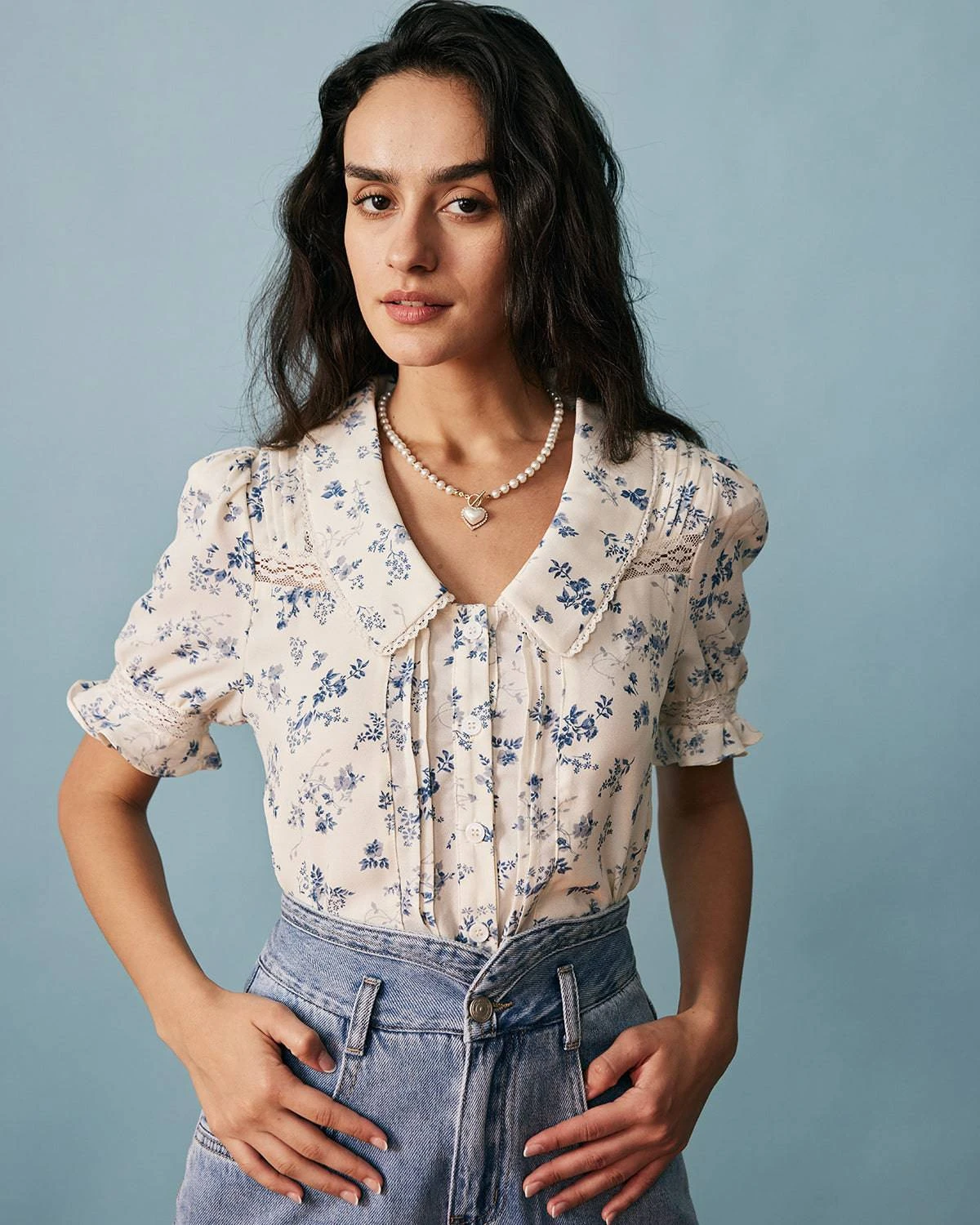 The Lace Spliced Pleated Floral Shirt 1 The Lace Spliced Pleated Floral Shirt