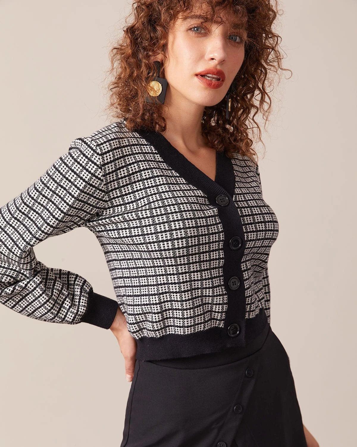 The Black Plaid Colorblock Knit Cardigan 3 The Black Plaid Colorblock Knit Cardigan - Image 3