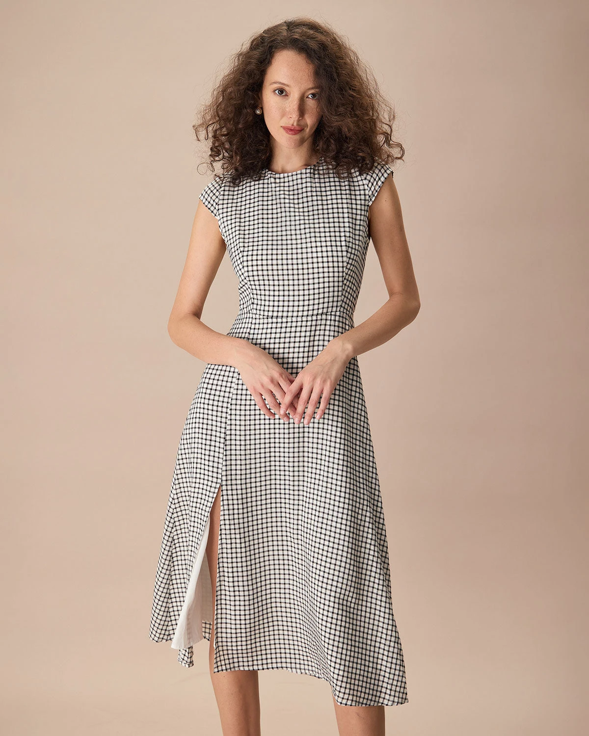 The Black Round Neck Cap Sleeve Plaid Midi Dress 1 The Black Round Neck Cap Sleeve Plaid Midi Dress