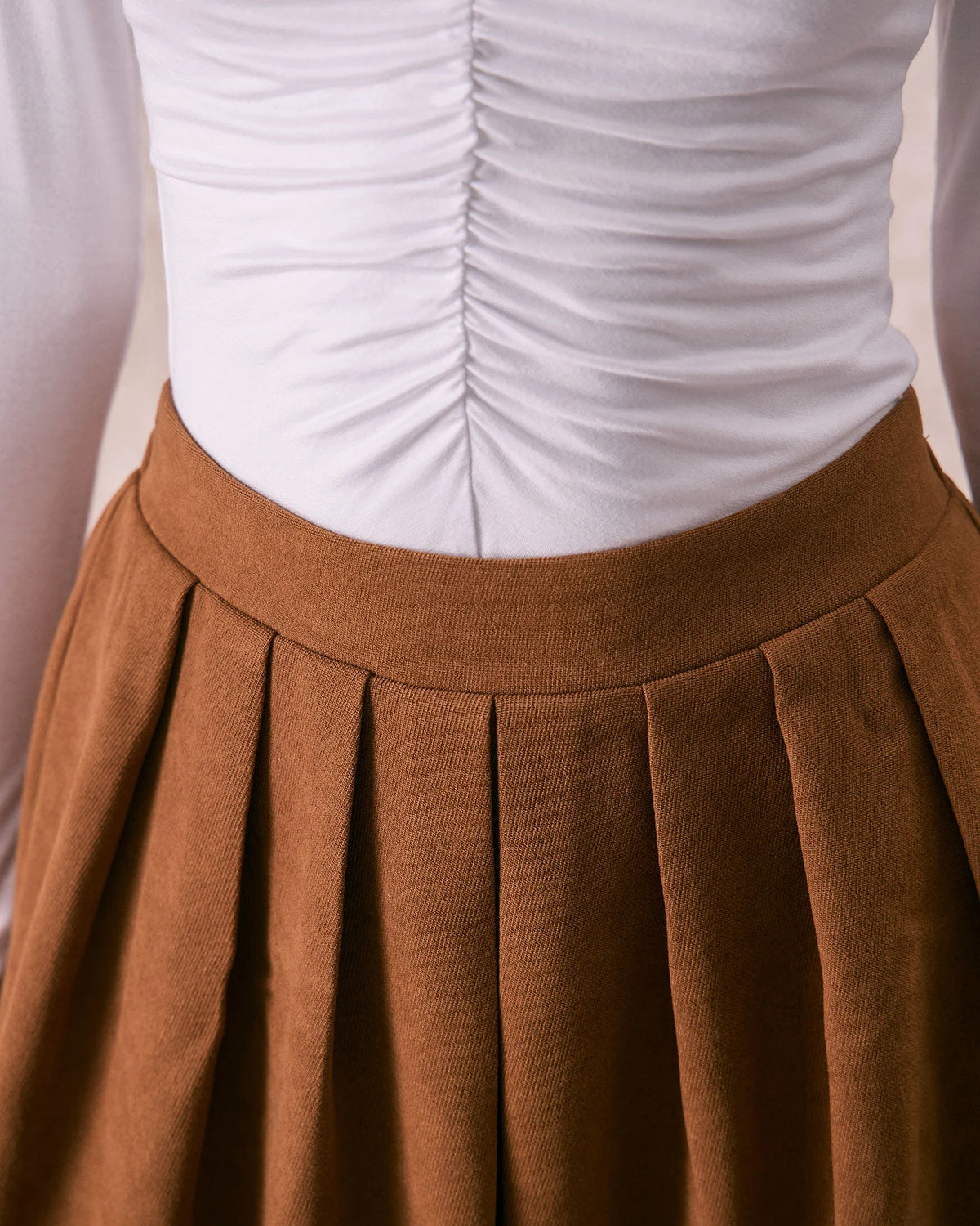 The Brown Elastic Waist Pleated Midi Skirt 2 The Brown Elastic Waist Pleated Midi Skirt - Image 2