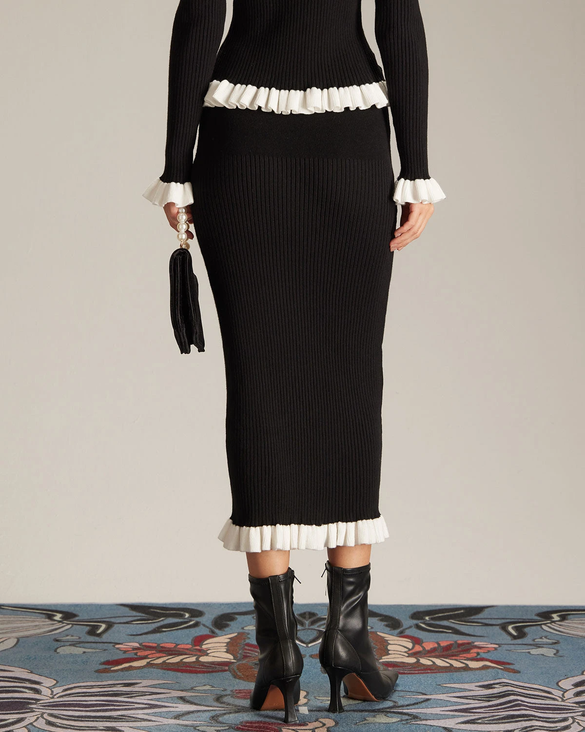 The Black High Waisted Contrast Knit Midi Skirt 5 The Black High Waisted Contrast Knit Midi Skirt - Image 5