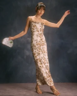 The Apricot Floral Slit Maxi Dress 11 The Apricot Floral Slit Maxi Dress -Deals Dress N Swimwear Store the floral side split maxi dress dresses qchzfc 3e62cdc9 b803 49cf 8d7a 69f500af1c4f