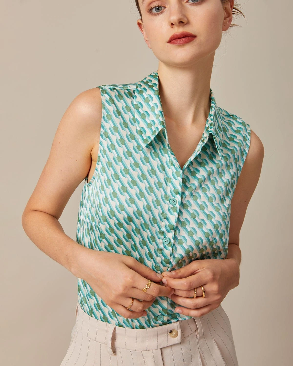 The Green Collared Geometric Print Vest 3 The Green Collared Geometric Print Vest - Image 3