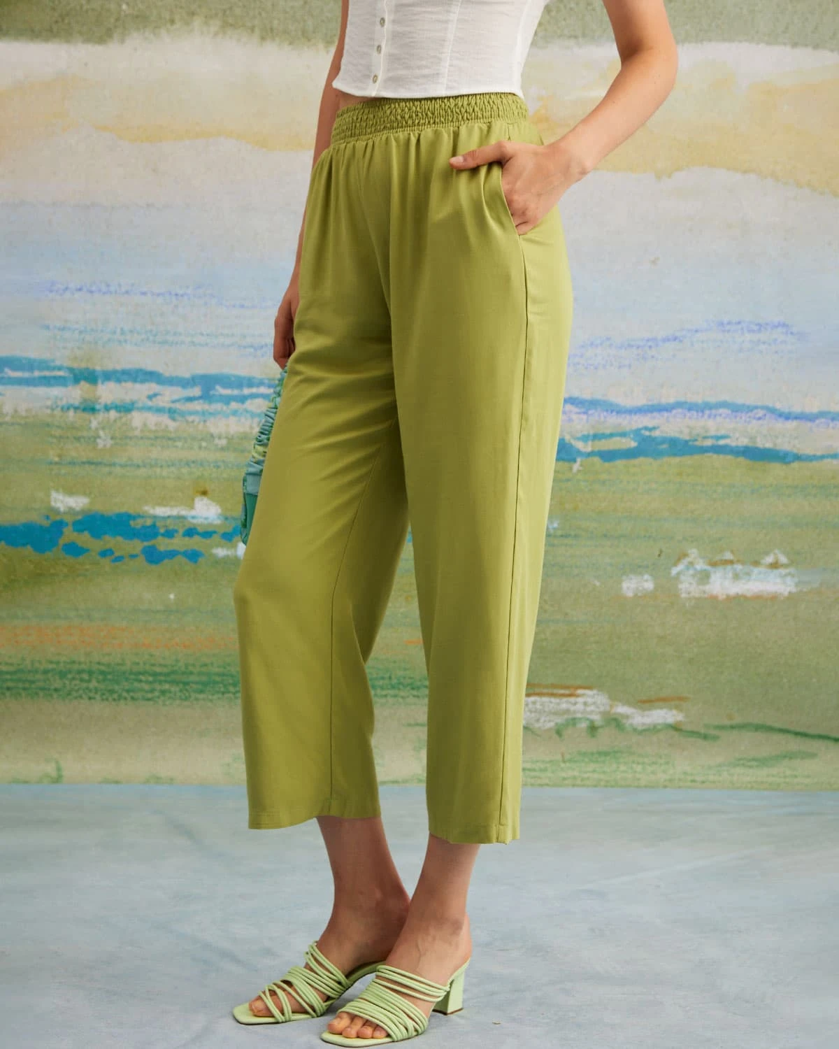 The Green Elastic Waist Straight Ninth Pants 1 The Green Elastic Waist Straight Ninth Pants