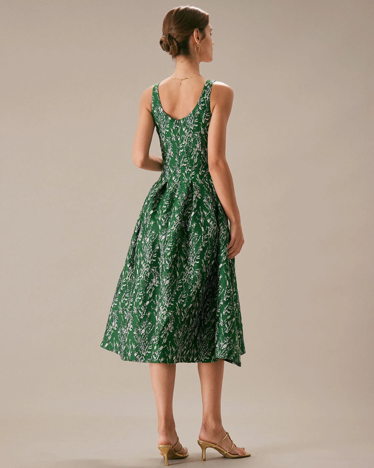 The Green V Neck Floral Pleated Midi Dress 6 The Green V Neck Floral Pleated Midi Dress - Image 6