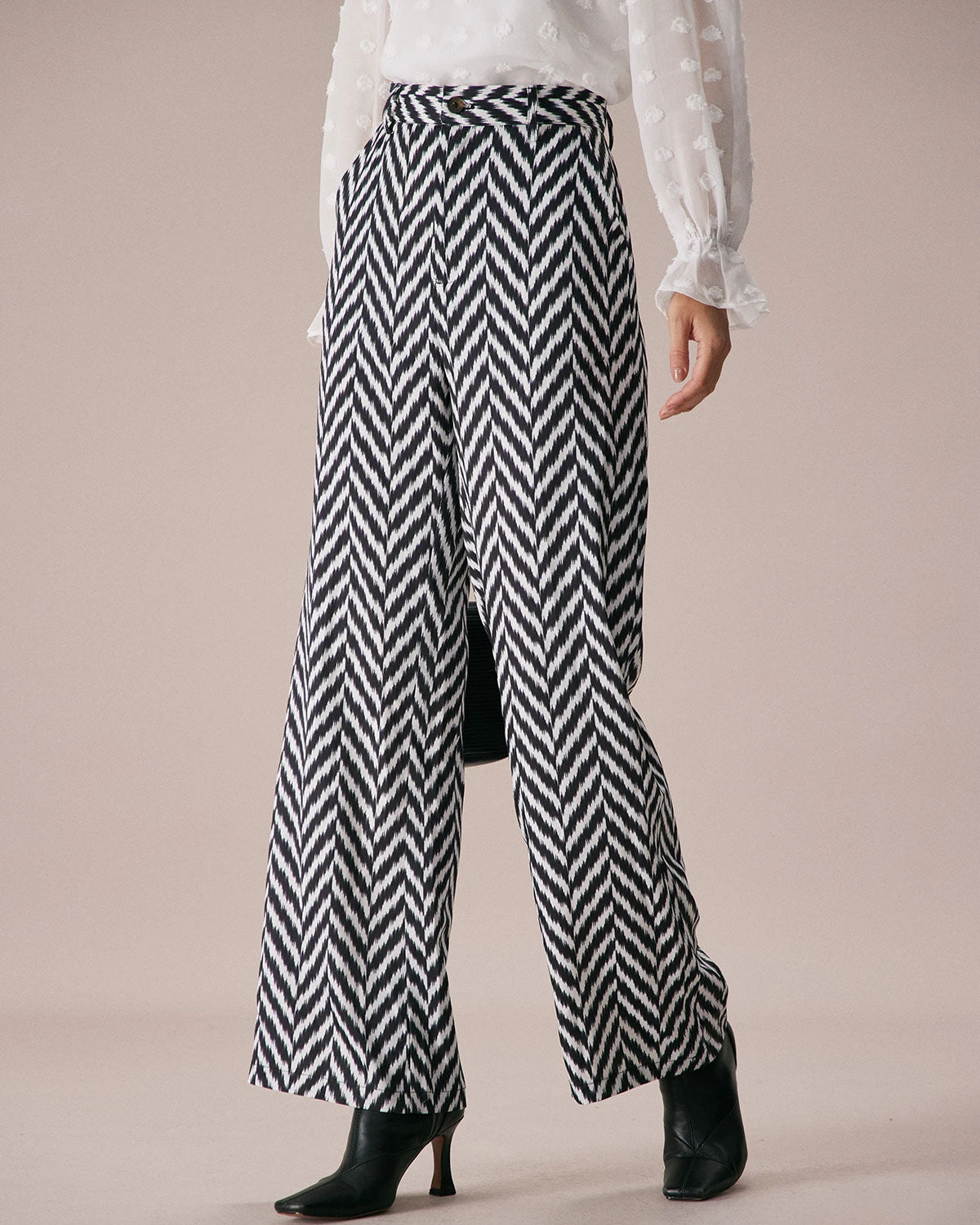 The Grey Wave Pattern Button Straight Pants 4 The Grey Wave Pattern Button Straight Pants - Image 4