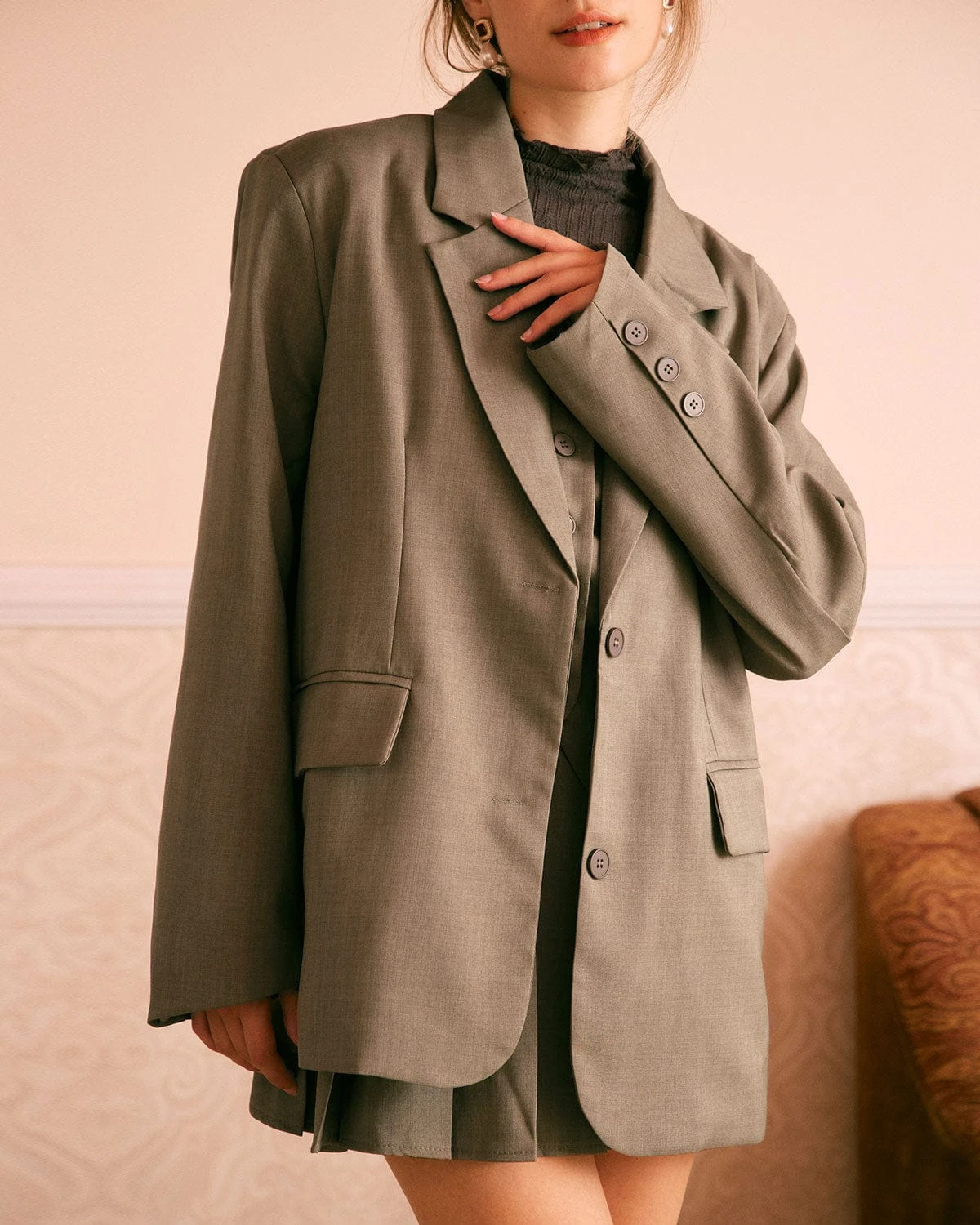 The Khaki Lapel Button Wide-waisted Blazer 4 The Khaki Lapel Button Wide-waisted Blazer - Image 4