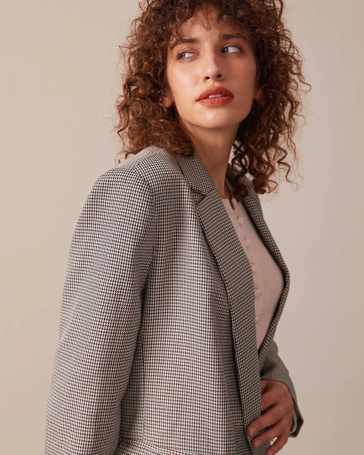 The Coffee Lapel Houndstooth Button Blazer 4 The Coffee Lapel Houndstooth Button Blazer - Image 4