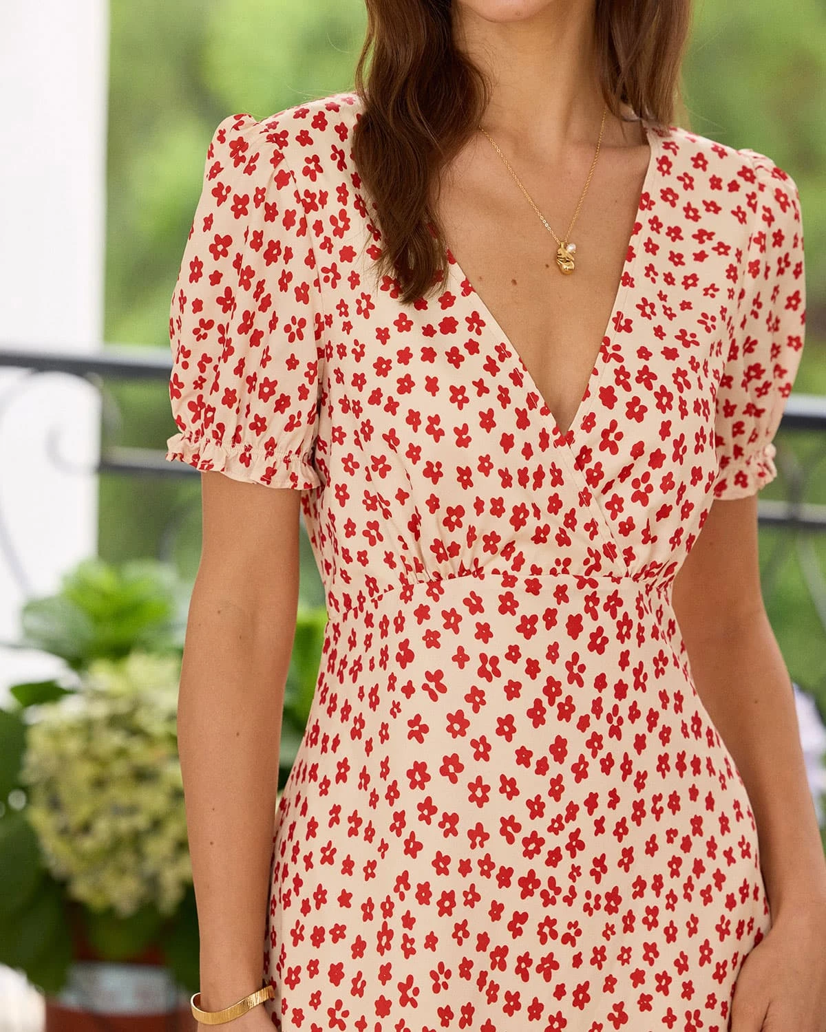 The Red V-Neck Floral Puff Sleeve Maxi Dress 2 The Red V-Neck Floral Puff Sleeve Maxi Dress - Image 2