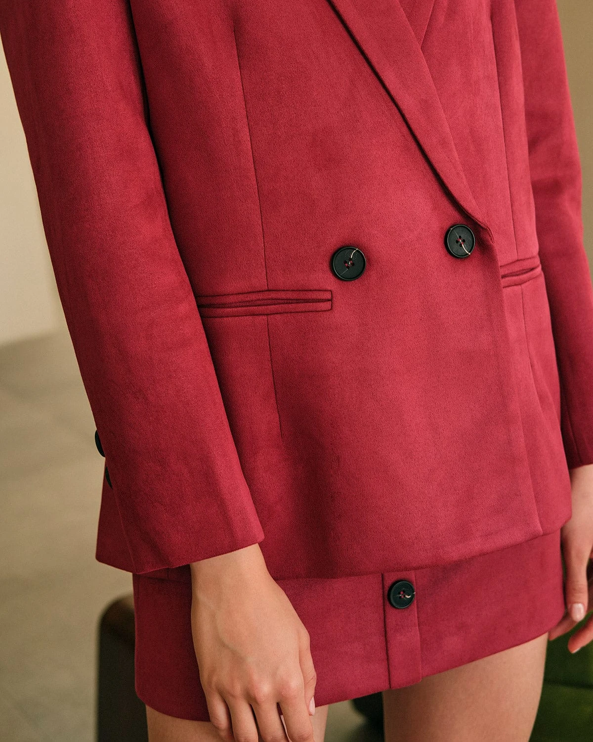 The Collared Solid Single Button Suede Blazer 4 The Collared Solid Single Button Suede Blazer - Image 4