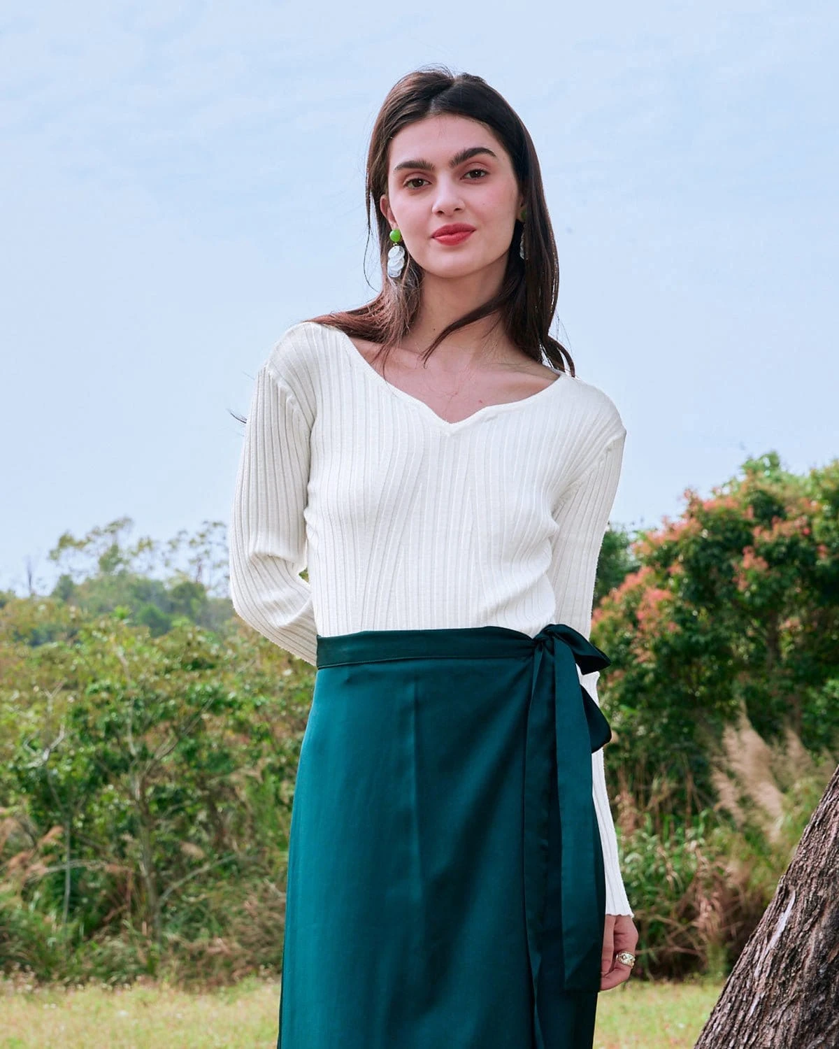 The White V Neck Teardrop Ribbed Knit Top 1 The White V Neck Teardrop Ribbed Knit Top