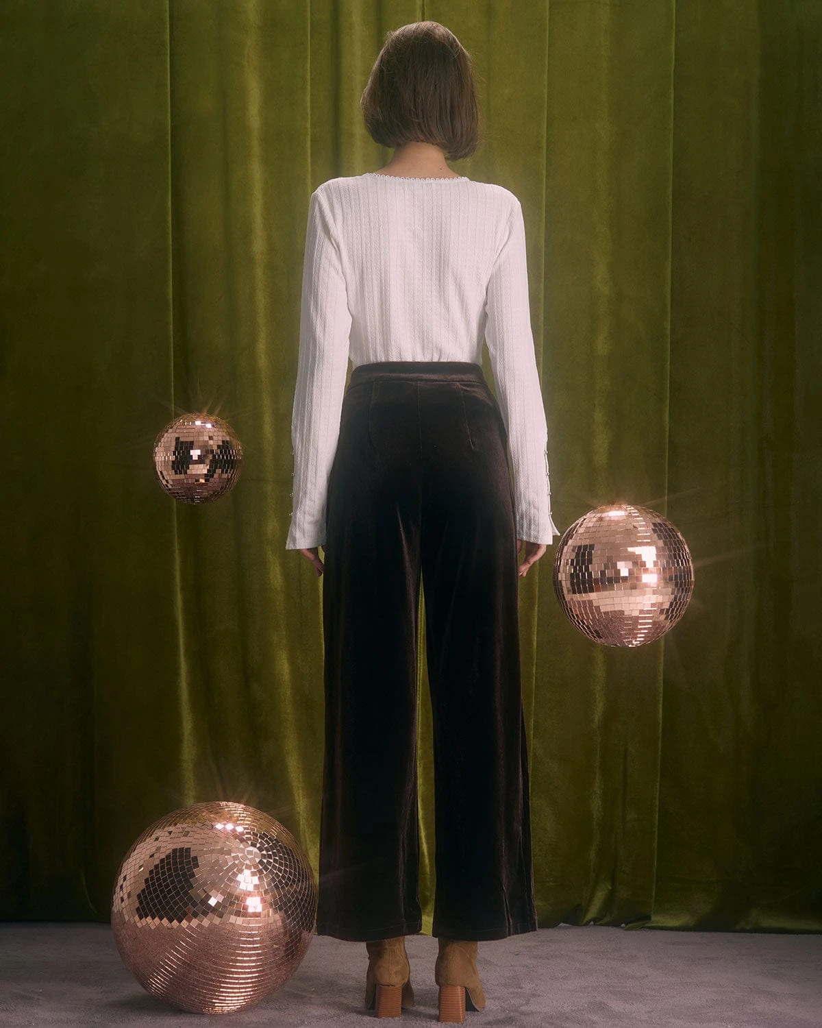 The White V Neck Lace Trim Textured Tee 6 The White V Neck Lace Trim Textured Tee - Image 6