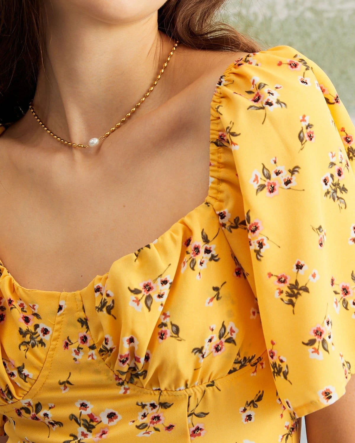 The Yellow Sweetheart Neck Floral Blouse 4 The Yellow Sweetheart Neck Floral Blouse - Image 4